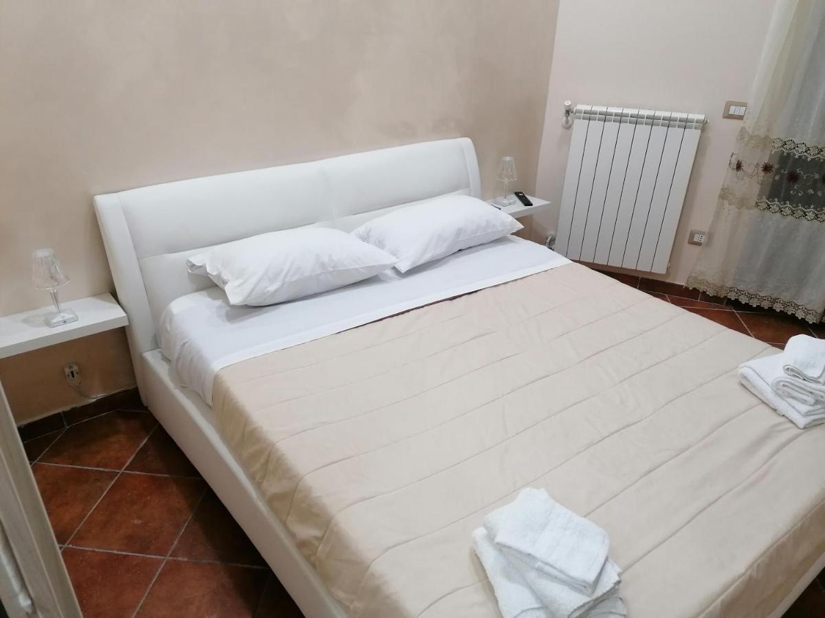 Casa Amelia Bed & Breakfast Napoli Bagian luar foto