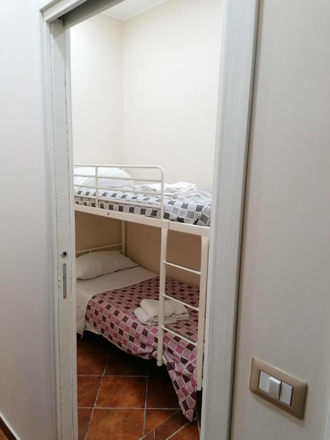 Casa Amelia Bed & Breakfast Napoli Bagian luar foto
